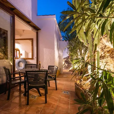 Mira Al Mar 6 Pax Moraira